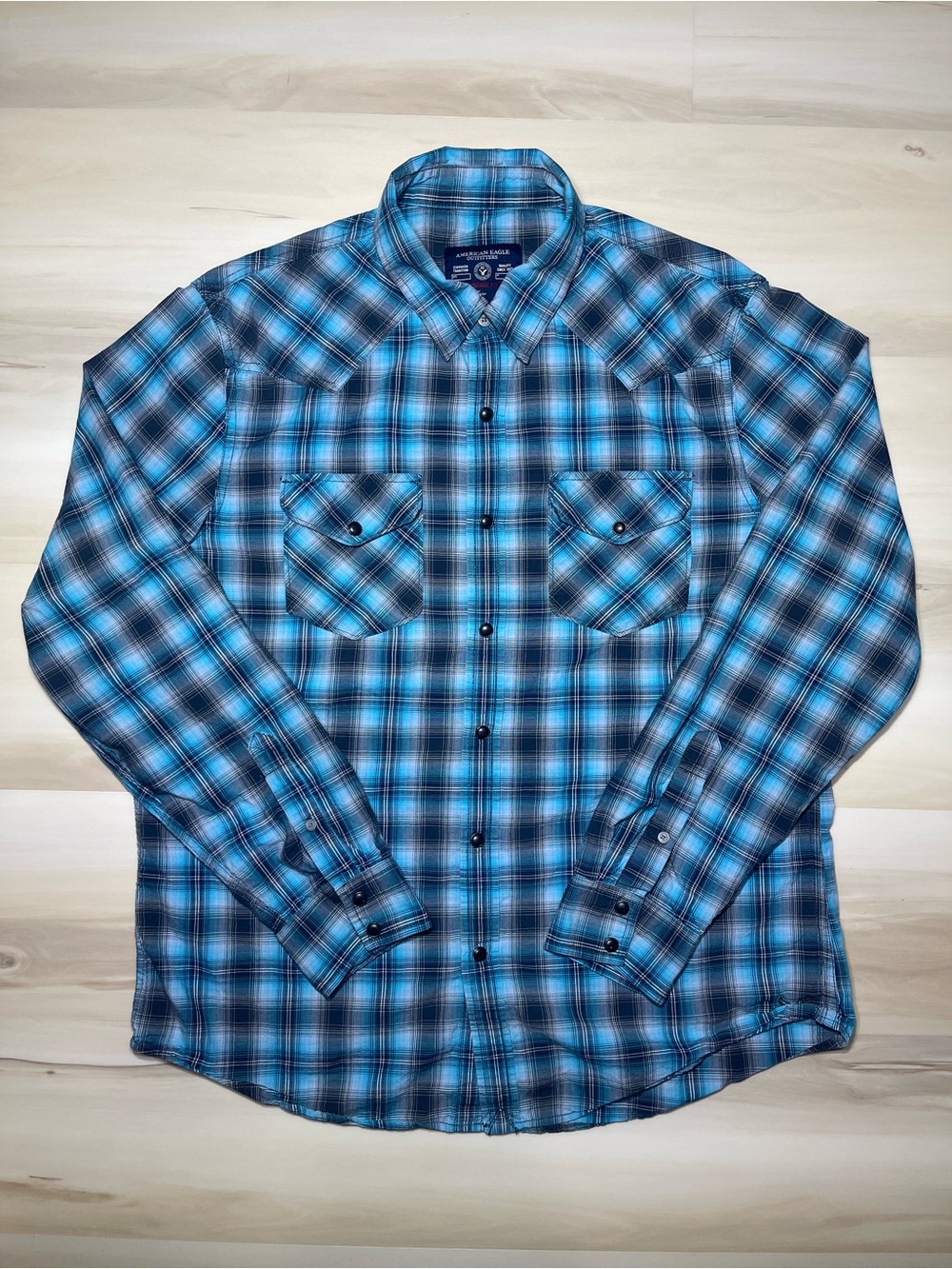 American Eagle Button Up Shirt Men’s Sz L Blue Plaid Vintage Fit Pearl Snap